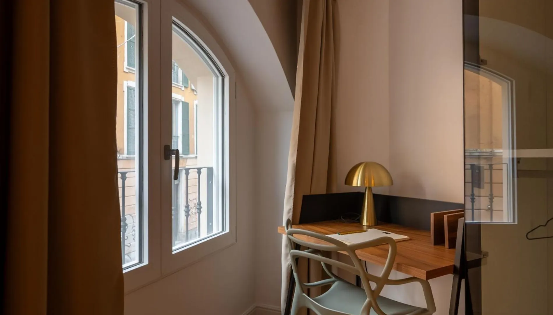 Good Morning Milano - Luxe Apt 0*, Milan